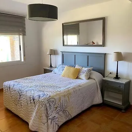 4 Habitaciones, Jardin Y Vistas Al Mar Апартаменты Санхенхо