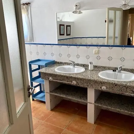 Appartement 4 Habitaciones, Jardin Y Vistas Al Mar