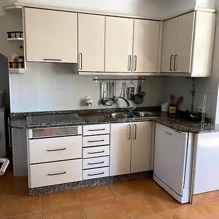 4 Habitaciones, Jardin Y Vistas Al Mar Санхенхо