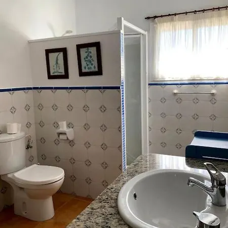 4 Habitaciones, Jardín Y Vistas Al Mar *