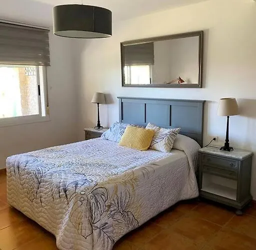 4 Habitaciones, Jardin Y Vistas Al Mar Apartmán Sanxenxo